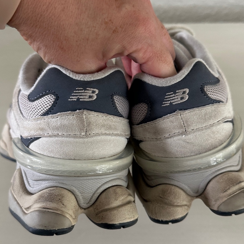 New Balance 9060 sneakers 'Moonrock Linen' colorway (model U9060EEB) - Picture 6 of 8